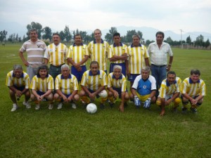 NOTA LIGA MAYOR-EQUIPO DEP. ORO-16-NOV.-2012