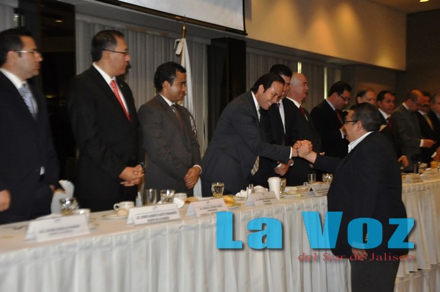 Alcalde firma convenio que permitirá la apertura de los productos zapotlenses al mercado mundial 6