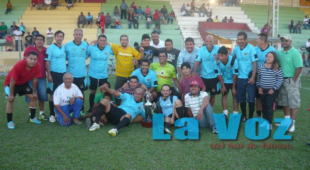 VETERANOS GOLDEN----NACIONAL CON TROFEO DE CAMPEON