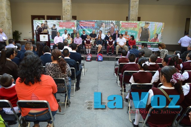 Entrega de Mochilas11