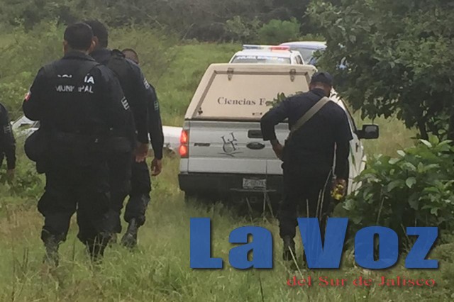 Hallan a dos Hombres Ejecutados a Balazos en una Brecha de Tamazula ...